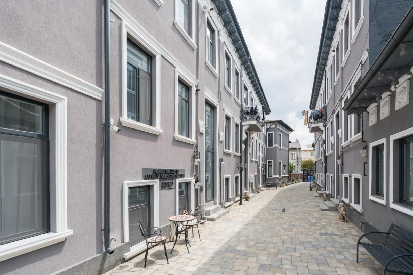 4 City Bucureşti Exterior foto